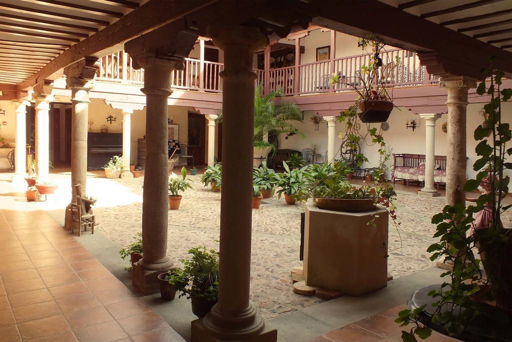 Hotel Rural Posada Los Caballeros Almagro Exterior photo